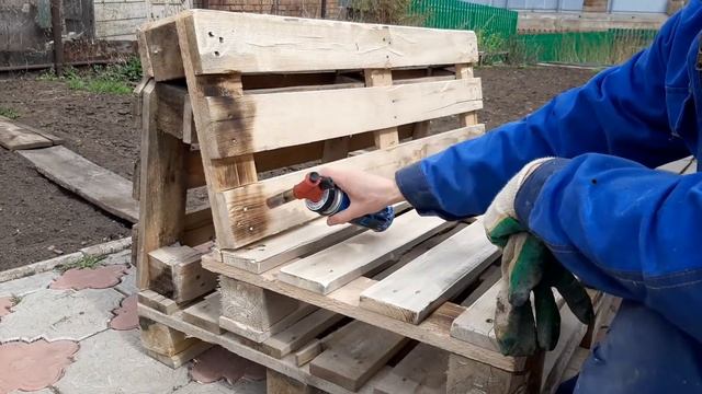 Диван из поддонов, самый простой способ. Мебель из паллет. Садовая мебель своими руками. Pallet sof смотреть онлайн