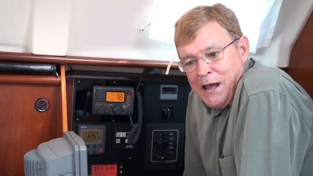 Introduction to using the VHF radio смотреть онлайн
