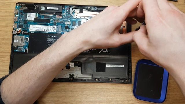 Sony Vaio Pro 13 Touch SVP132A1CM Ultrabook disassembling to recover fan смотреть онлайн