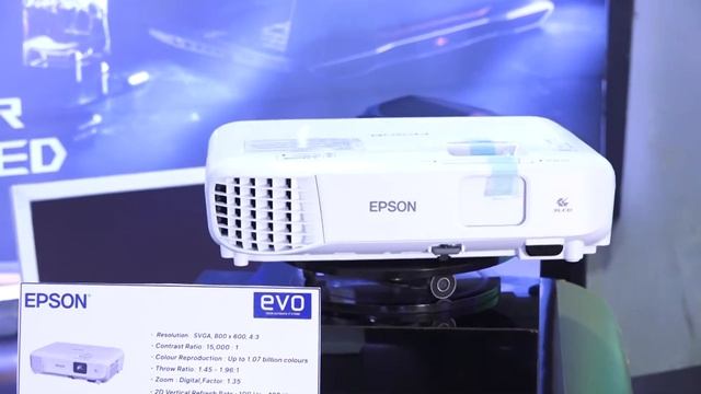 Epson EB S05