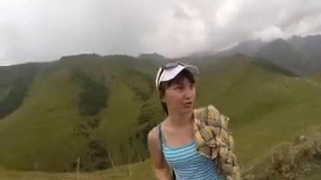 Путь к храму в Гергети смотреть онлайн