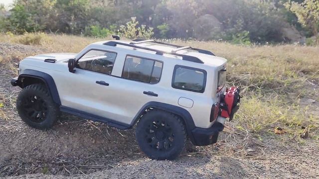 TANK 300 SUV Silver 4x4 First Trail Run RC Rock Crawler RIM 3 inches смотреть онлайн