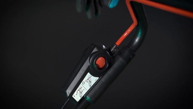 Обзор аккумуляторной газонокосилки Makita DLM530 смотреть онлайн