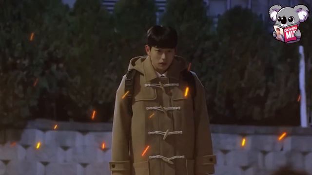 🍑¡CHICA POPULAR se enamora del CHICO RARO! |dorama Español смотреть онлайн