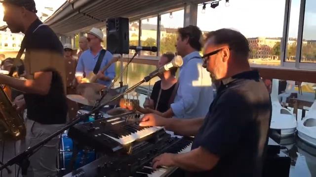 Roy Richards and his Funky Friends - “I Wanna Be Your Lover” Live at Kaffesalonen, Copenhagen смотреть онлайн
