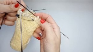 Самые простые варежки спицами / Простые варежки на 5 спицах / Варежки спицами / Ажурные варежки