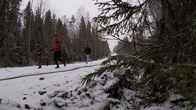 Забег по первому снегу вокруг «Лосося». смотреть онлайн
