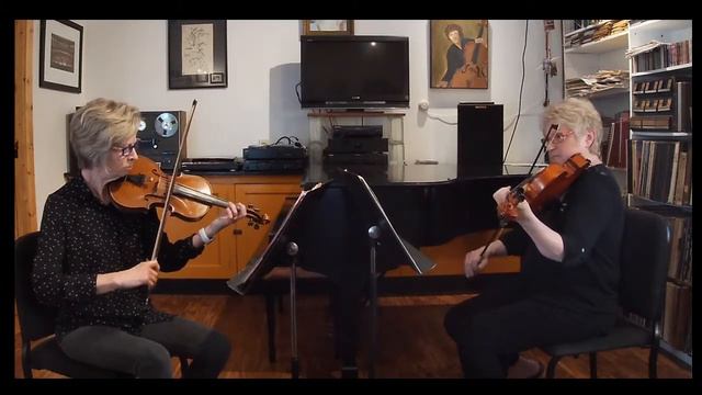 Bourree from the English Suite No. 1 by J. S. Bach arranged for violin & viola by Lynne Latham смотреть онлайн