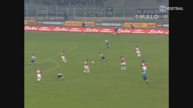 Отличная игра Мальдини один в один /Excellent one-on-one game by Maldini смотреть онлайн