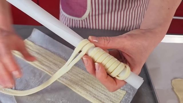PASTA SFOGLIA, IDEA dolce di Carnevale. MASCHERE di CARNEVALE di pasta sfoglia. смотреть онлайн