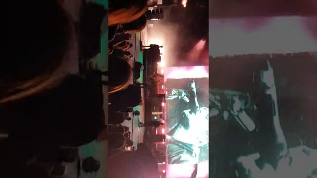 Liam Gallagher - Columbia (Oasis) - festival de Carcassonne смотреть онлайн