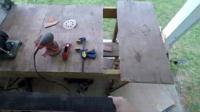 Custom Gibson Explorer Build Episode 6: Shaping the neck and lots of sanding! смотреть онлайн