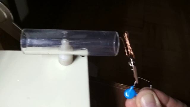 Зарядка конденсатора от ионной пушки смотреть онлайн