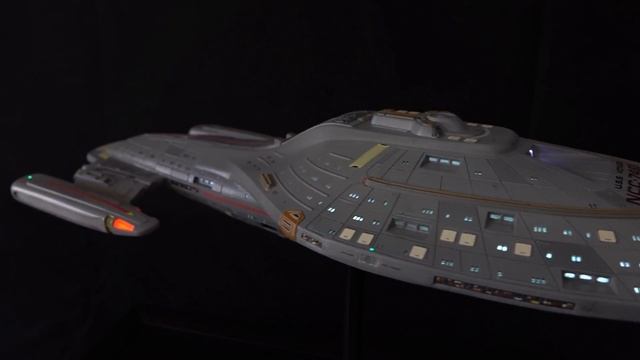USS Voyager LCARS Edition смотреть онлайн