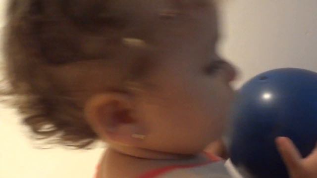 Sanny Pamplona com 1 ano e 3 meses, dando nome aos bois... kkkkkkkk смотреть онлайн
