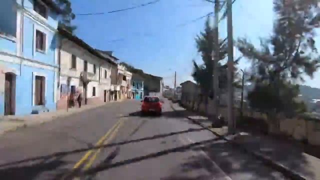 PRUEBA MOTO ELÉCTRICA MTG DE 1500W, QUICENTRO SUR COLON QUITO ECUADOR смотреть онлайн
