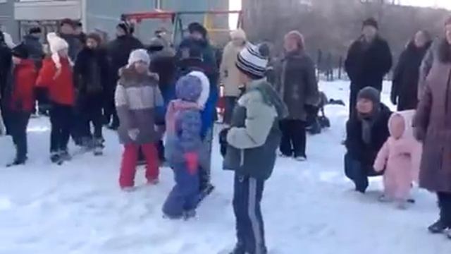 «Все танцуют, танцуют все!» смотреть онлайн