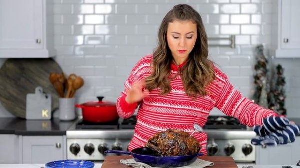 Garlic Crusted Prime Beef Rib Roast Recipe - Natasha's Kitchen