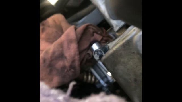 How to replace Mercedes Benz power steering reservoir смотреть онлайн