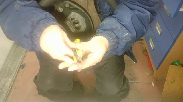 Долгое и много воды.без монтажа . видео о зарезке спиц под перетяжку смотреть онлайн