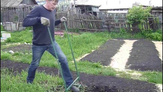 Культиватор ПОМОЩНИК - технические возможности или борьба с дерном
