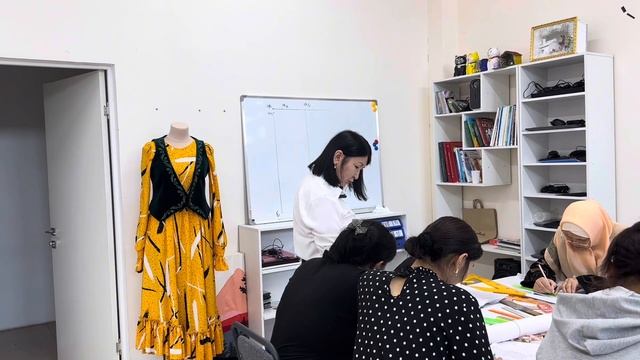 Түңгі көйлектің негізгі сызбасын сызу. Постраение основы ночной сорочки. 11.10.2023. Курсы шитья. смотреть онлайн