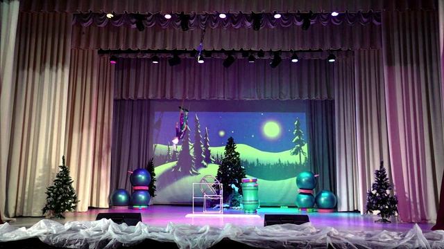 Зайцы№1. Гимнаст на ремнях "О соле миа"