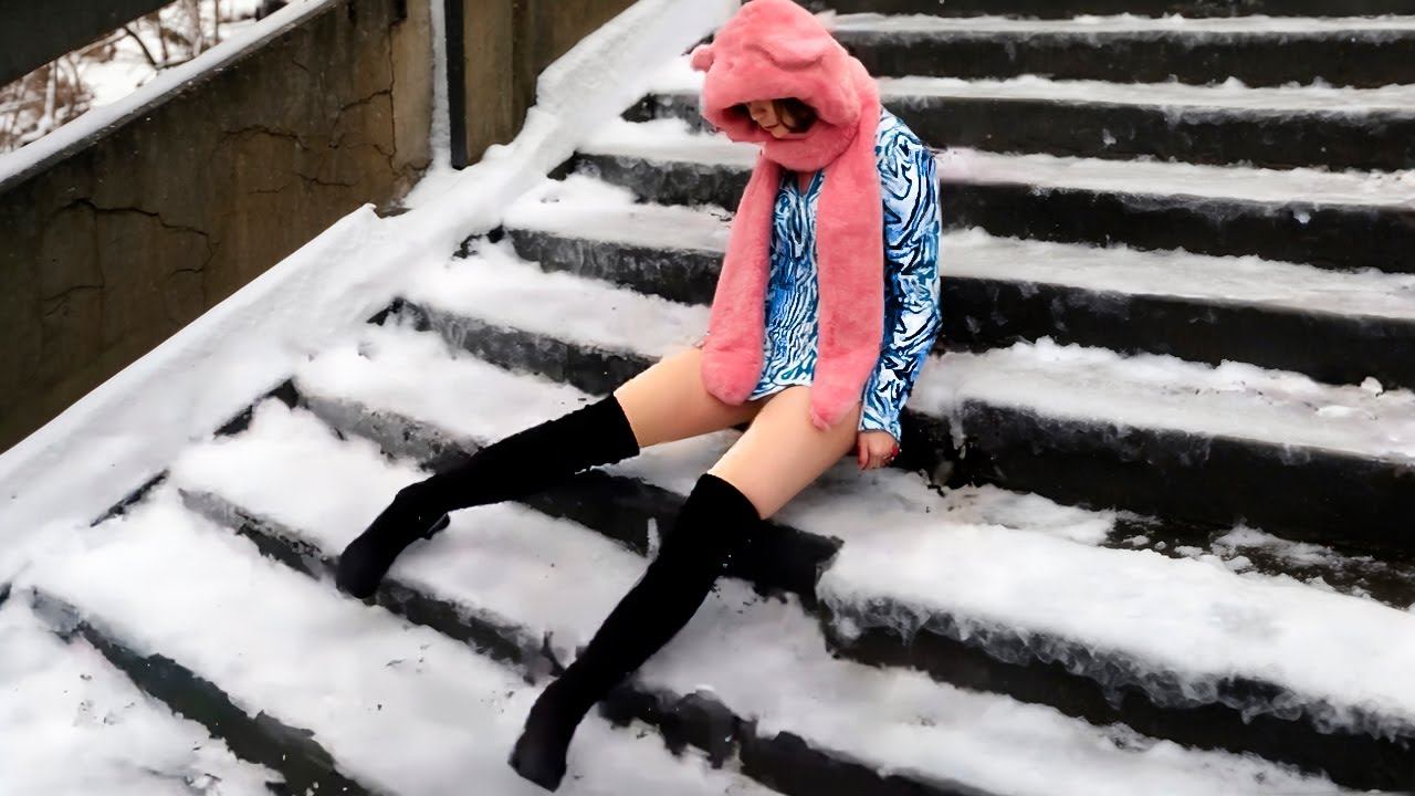 Люди Против Непогоды. Нелепые Моменты, Снятые на Камеру смотреть онлайн