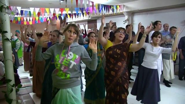 киртан 13 декабря 2015 в Тольятти (КЦ "Гауранга") смотреть онлайн