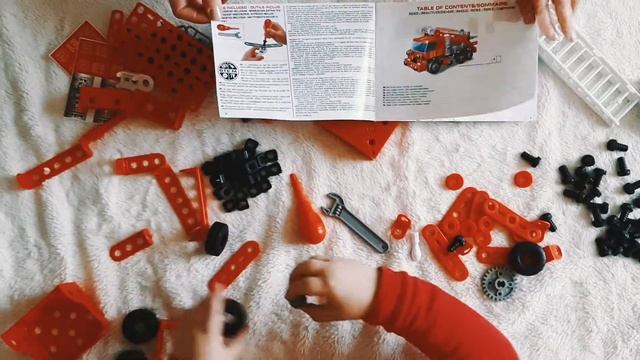 Соберём-ка Пожарную машину/ Распаковка/ Коструктор/ Игрушка/ Пожарная машина смотреть онлайн