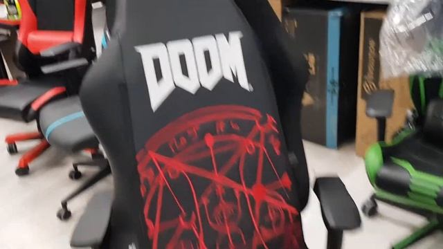 Noblechairs HERO DOOM EDITION распаковка для Семёна. Кресло едет в город Новосибирск смотреть онлайн
