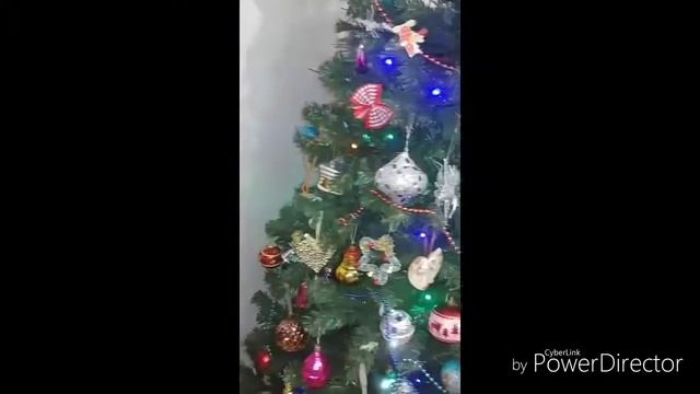 Небольшое оформление домашнего декоративного камина. Елочка. 2019 год смотреть онлайн