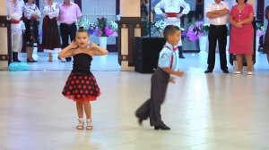 Маленький мальчик круто танцует Best kids dance ever!