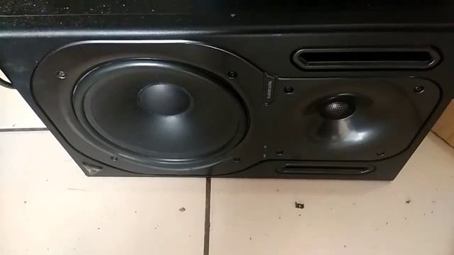 manutenção Behringer Truth B2031A parte 02 смотреть онлайн