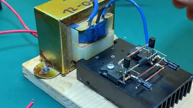 DIY Powerful Ultra Bass Amplifier Mosfet IRF460 , Transformer , Simple circuit смотреть онлайн