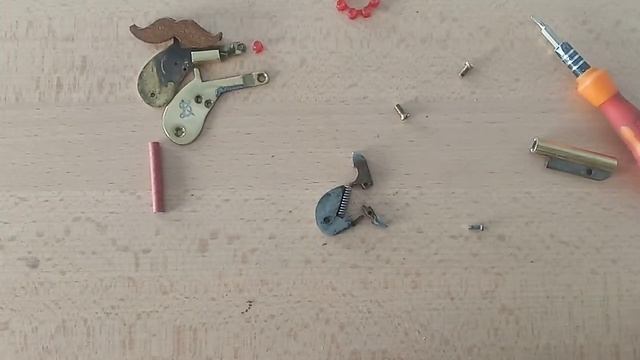 Пистолетик под пистоны смотреть онлайн