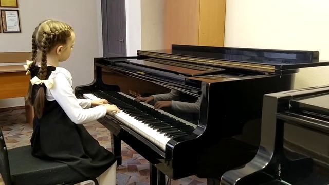 И.С.Бах. Менуэт ре-минор. (исп. Лиза Радченко, 8 лет) смотреть онлайн