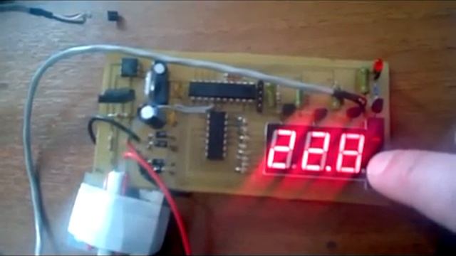 Цифровой инкубатор на attiny2313 и ds18b20 смотреть онлайн