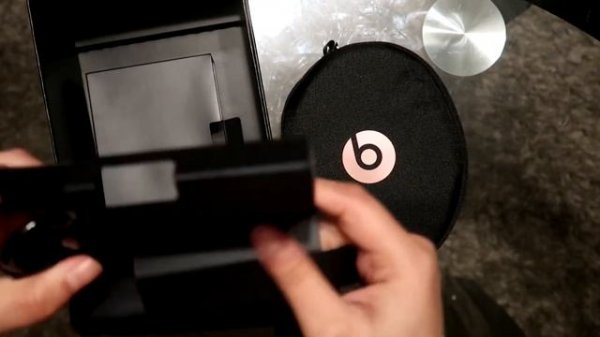 Beats by Dre solo 3 wireless UNBOXING