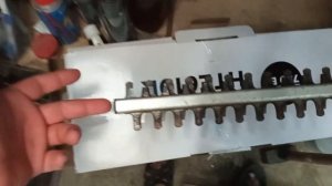 Champion HTE610R - не дорогой кусторез