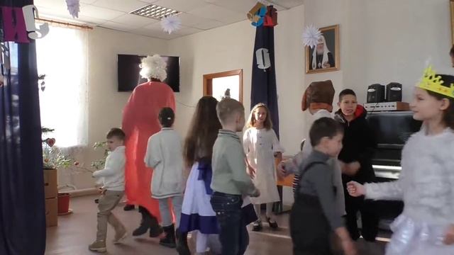 Рождественский утренник в воскресной школе Покровского храма г. Оренбурга 2022.01.09 ч. 2 смотреть онлайн