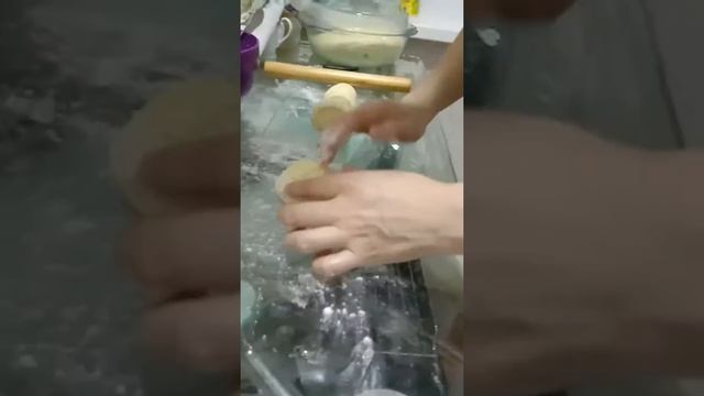 Мягкие вкусные ватрушки с творогом, булочки смотреть онлайн