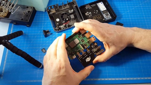 Argon One M.2 case for Raspberry Pi Review смотреть онлайн