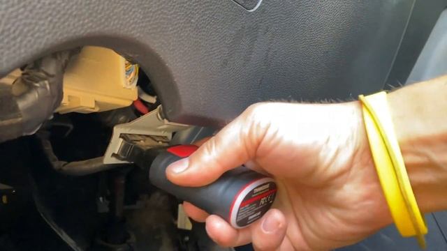 2011 Hyundai IX35 OBD Port Location смотреть онлайн