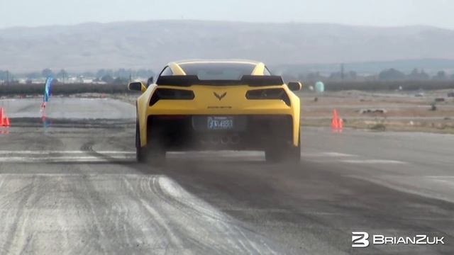 Corvette C7 Z06 Full Throttle Accelerations смотреть онлайн
