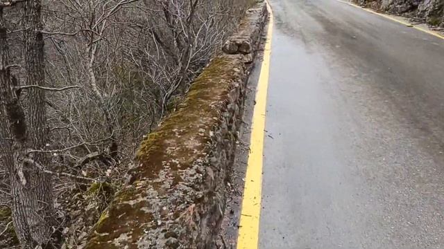 ущелье реки Узунджа в тумане смотреть онлайн