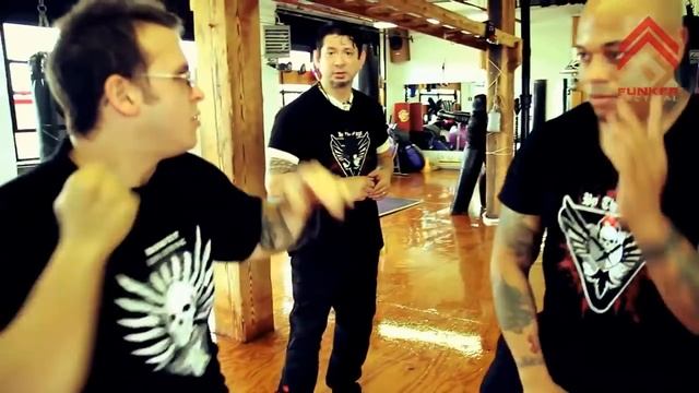 Doug Marcaida - DMAX Karambit Neck Knife