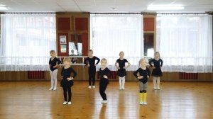 Идем, идем к друзьям, зимний танец