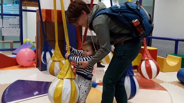 РАЗВЛЕКАЕМСЯ В PLAYDAY смотреть онлайн