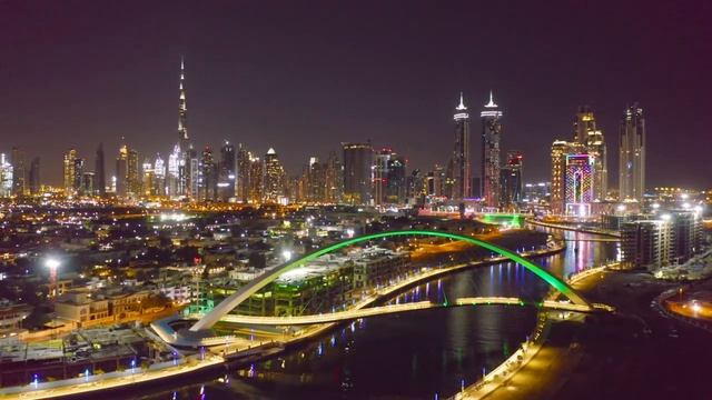 Dubai in 8K Ultra HD: A Cinematic Journey with Soothing Piano Music | 60 FPS смотреть онлайн